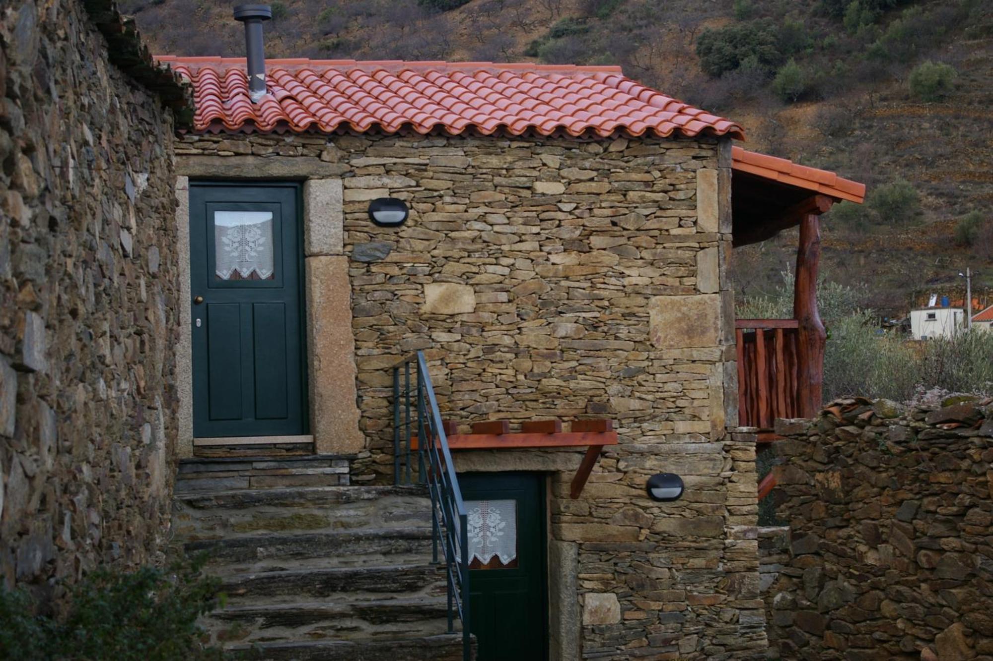 Гостевой дом Bairro Do Casal - Turismo D'Aldeia Вила-Нова-ди-Фош-Коа Номер фото